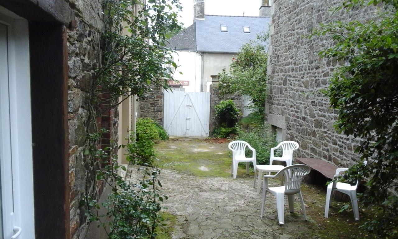 La Petite Maison D'Évran 外观 照片